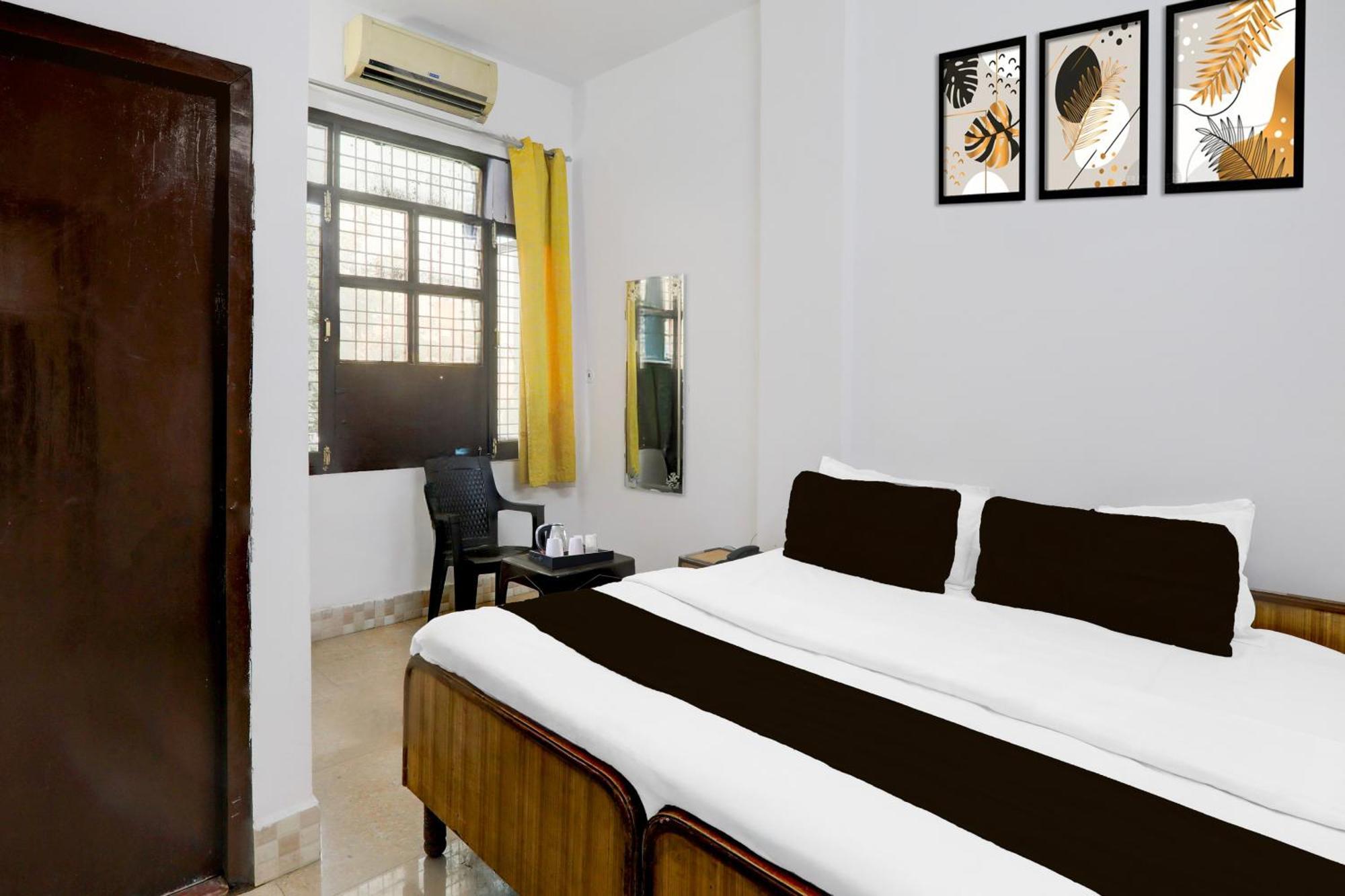 Super Hotel O Insaf Nagar Munshipuliya Formerly Vibrant Chinhat Екстериор снимка