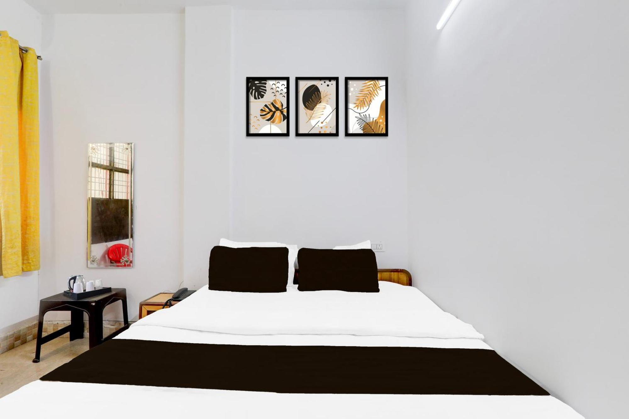 Super Hotel O Insaf Nagar Munshipuliya Formerly Vibrant Chinhat Екстериор снимка