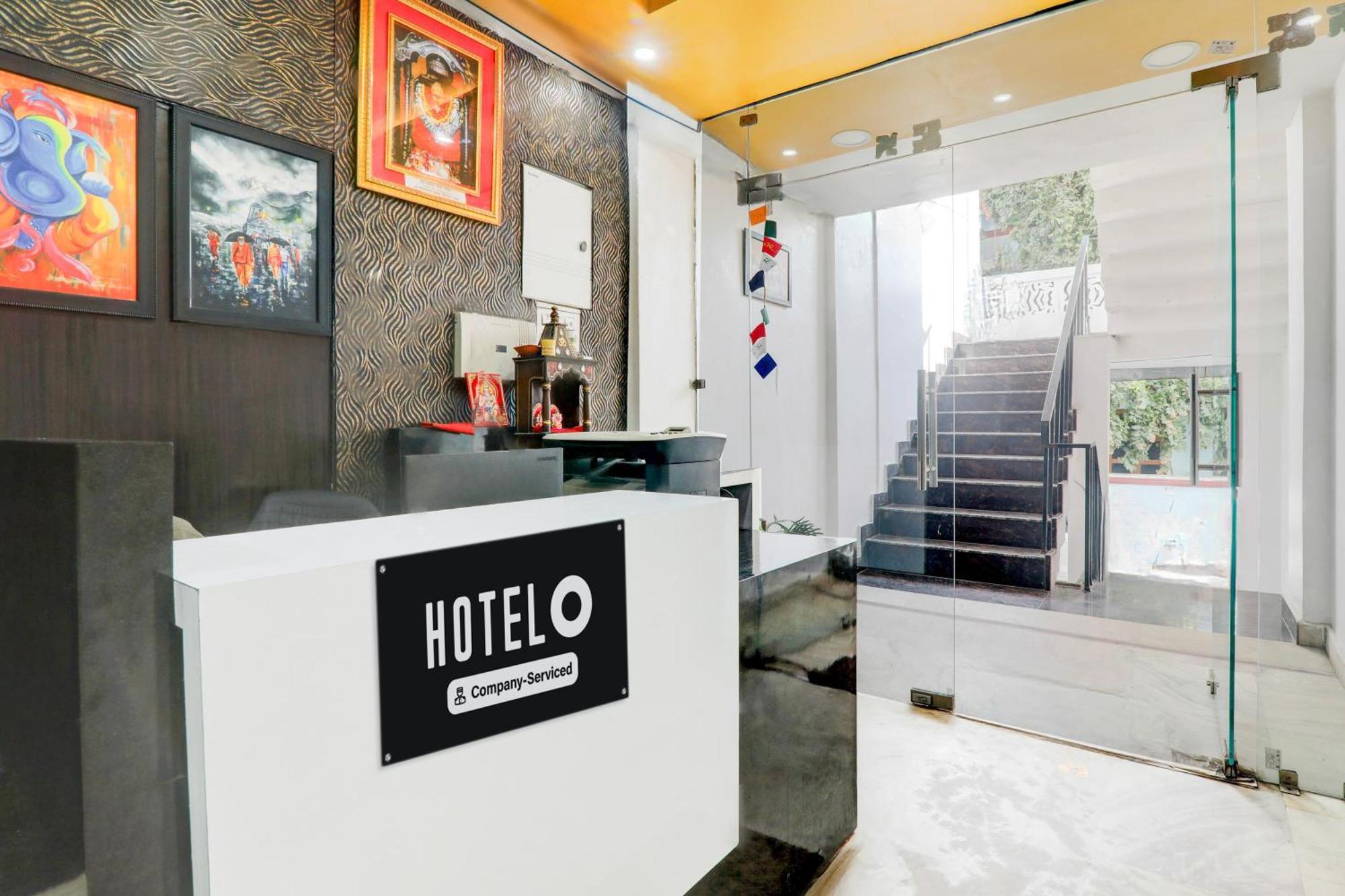 Super Hotel O Insaf Nagar Munshipuliya Formerly Vibrant Chinhat Екстериор снимка