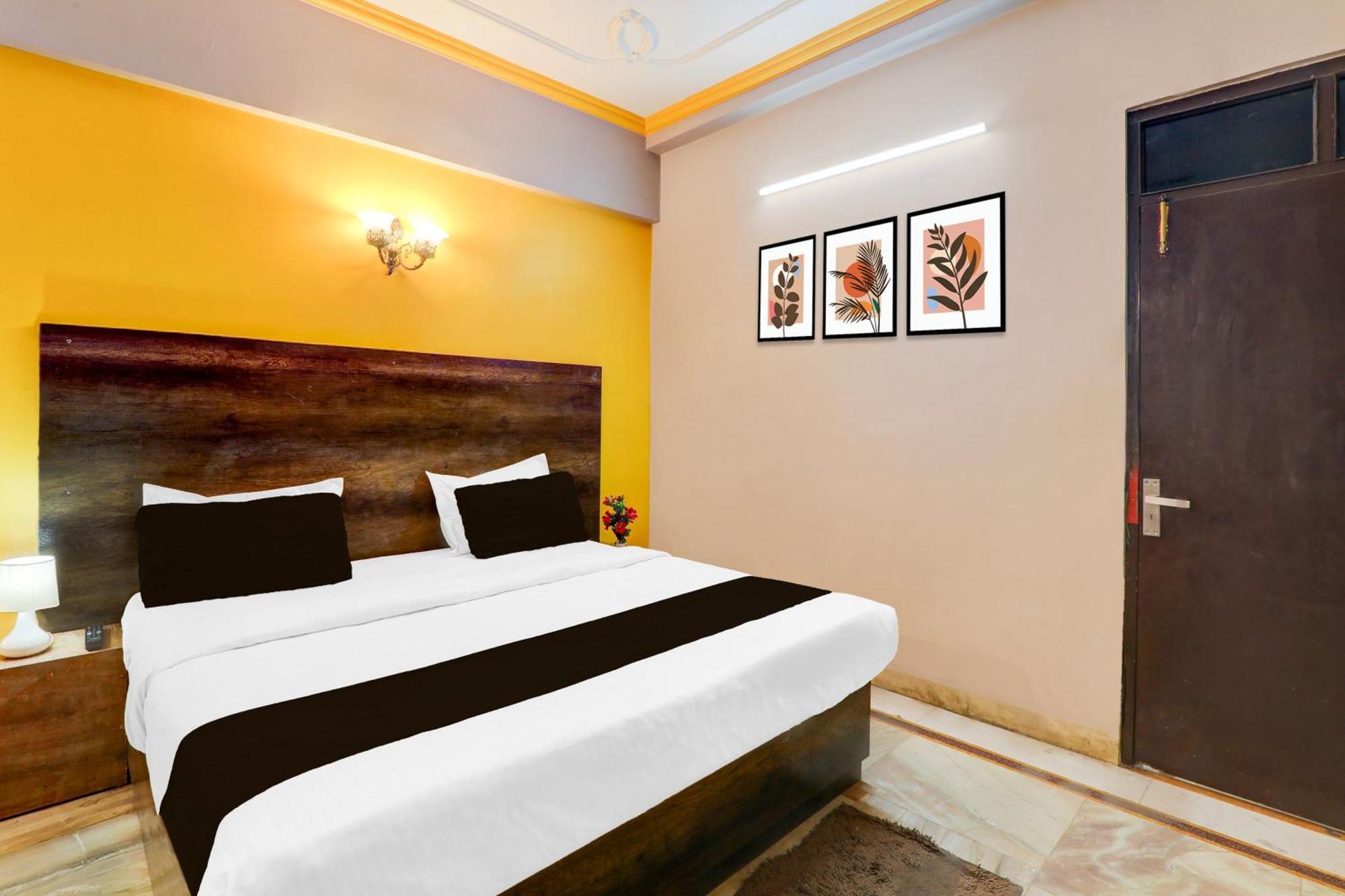 Super Hotel O Insaf Nagar Munshipuliya Formerly Vibrant Chinhat Екстериор снимка